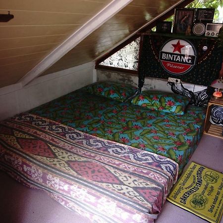 Abrakadabra! Artbnb Yogyakarta Exterior foto